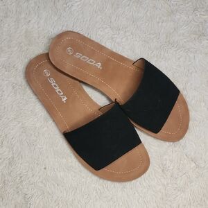 Women's Soda Black Sandals Sz 8